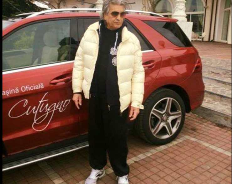 Cutugno con la Mercedes ML in Romania