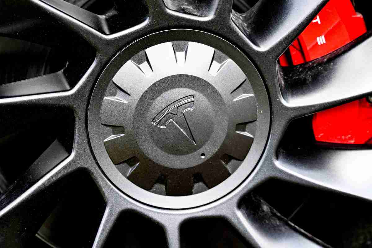 La Tesla pronta a un nuovo SUV?