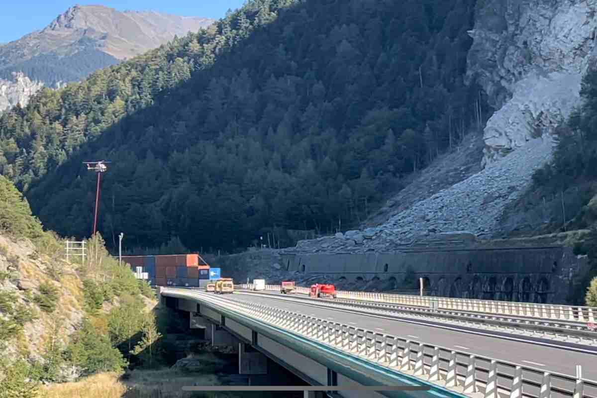 Chiude il Traforo del Monte Bianco