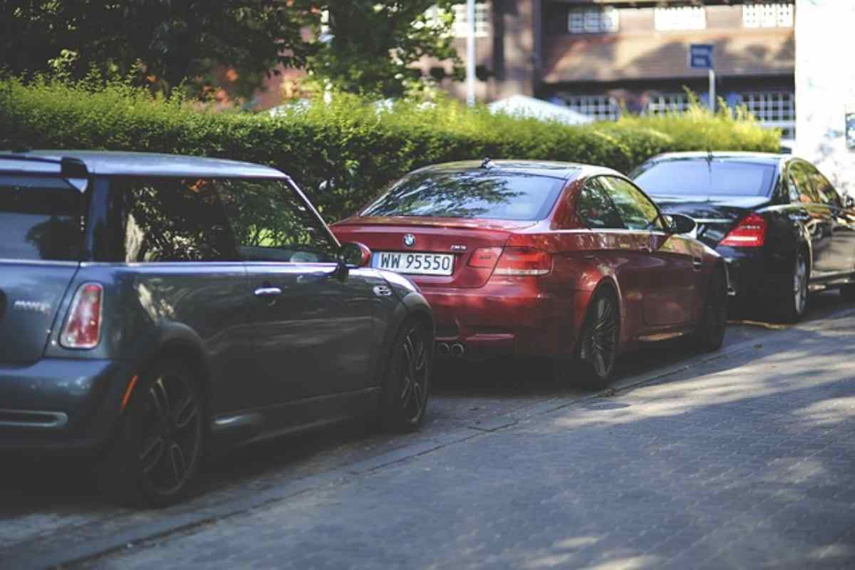 auto parcheggiata per tanto tempo cosa rischi