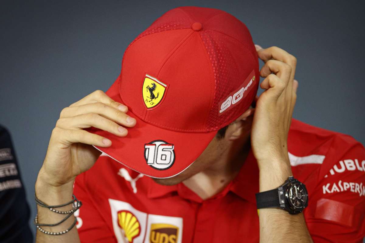 Il cappello di Charles Leclerc vale una fortuna