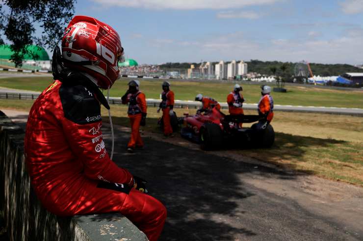 Charles Leclerc ritiri Ferrari