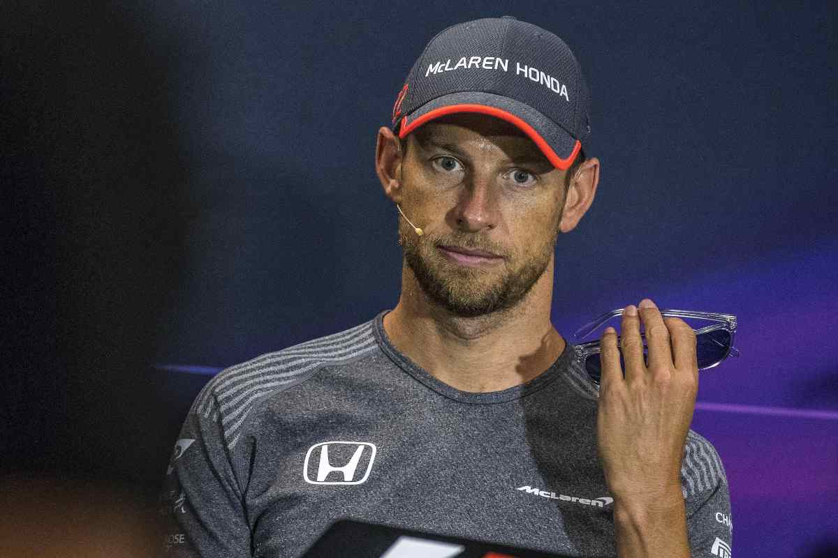 Jenson Button vendita supercar McLaren P1