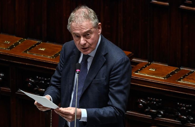 Stellantis Tavares Governo novità Adolfo Urso Ford Alfa Romeo