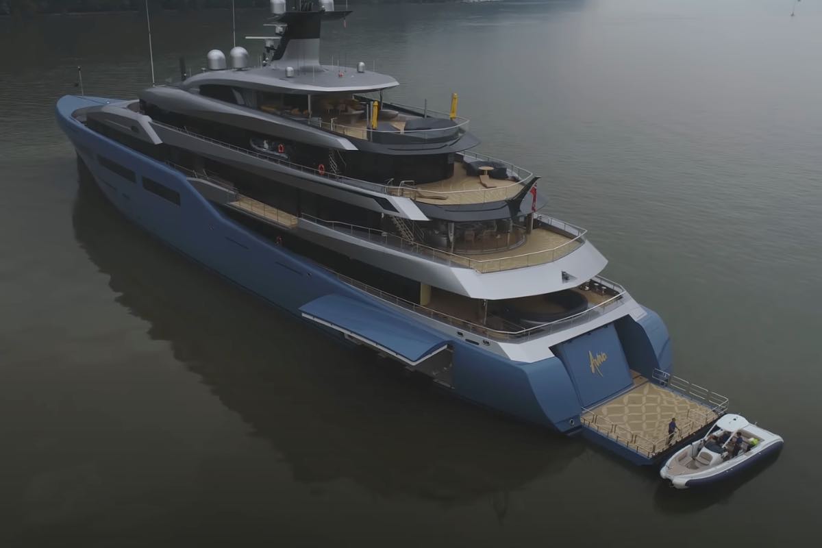 Aviva Yacht costo optional a bordo