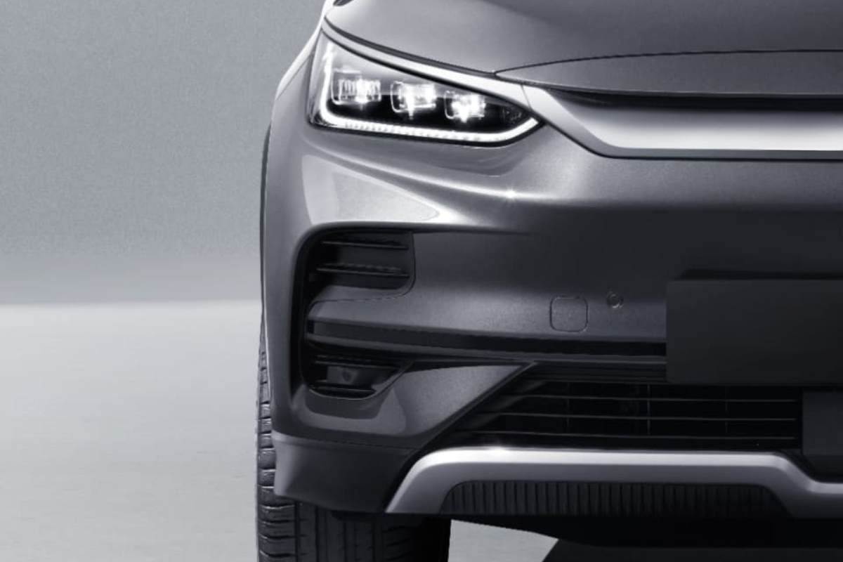 Volkswagen e BMW sotto scacco, dalla Cina arriva il SUV definitivo: il punto forte è il motore, potenza da urlo e ti dimentichi di fare rifornimento