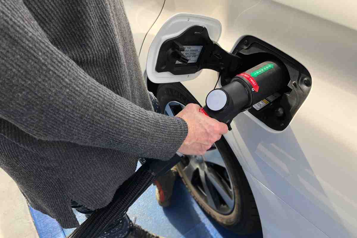 Auto idrogeno fine vicina