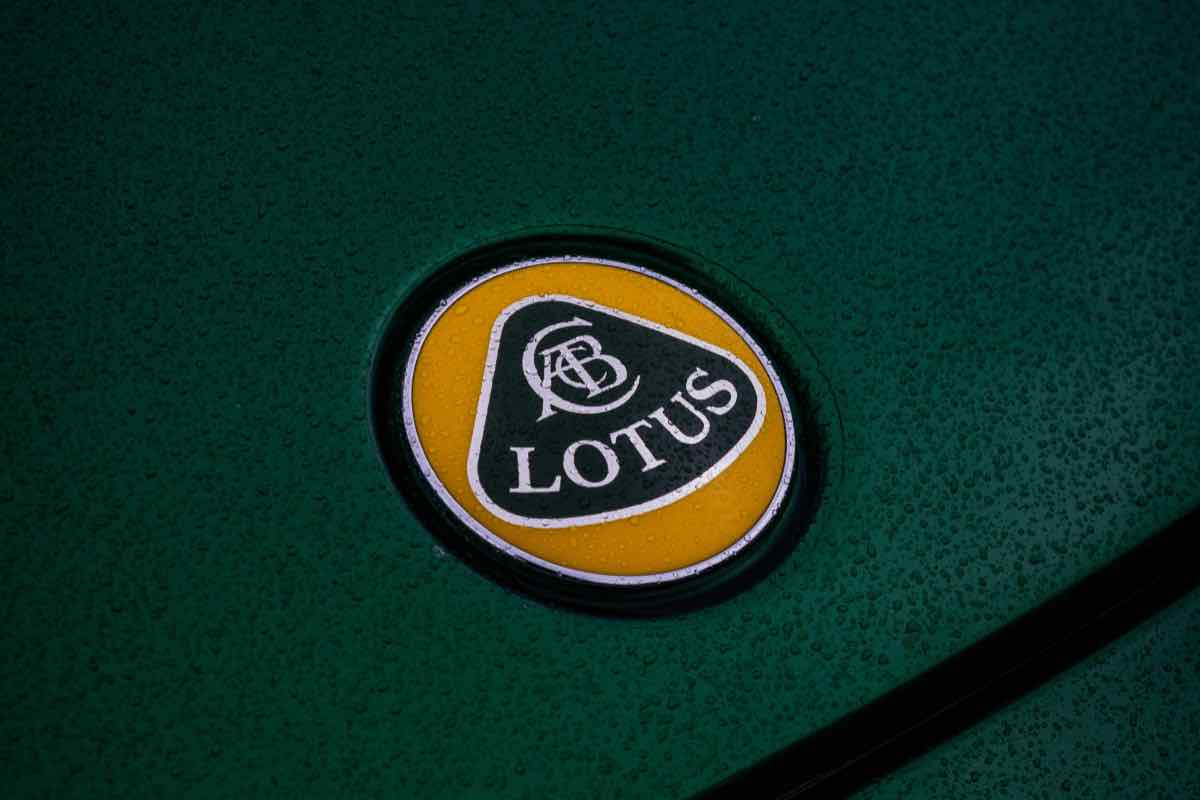 L'hypercar da 2.000 cavalli che nessuno vuole: è mistero per il bolide Lotus