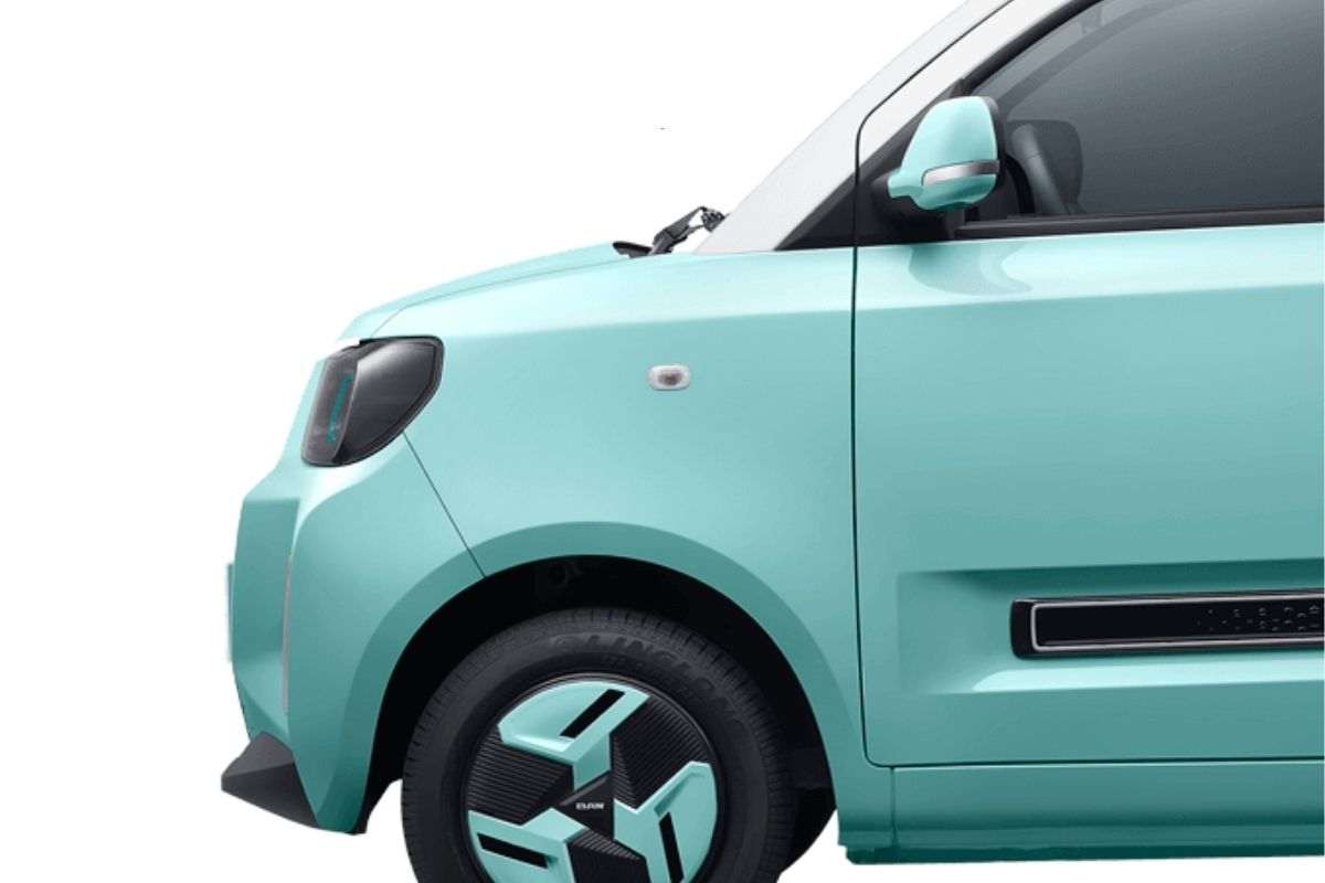 La mini Panda perfetta per i più giovani: la fanno a 2 e 4 posti e ha tanta tecnologia dentro di sé