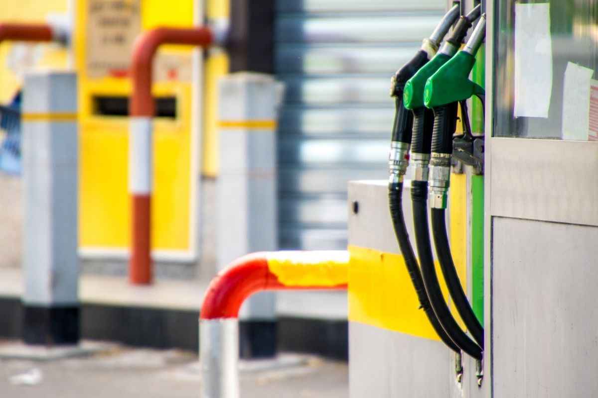 Il distributore di carburante più economico d'Italia: qui il pieno costa pochissimo
